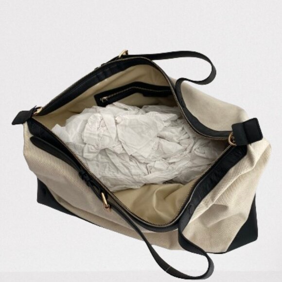 Neely and Chloe The Weekender Black Leather Bottom Canvas Women's Travel/Handbag - Picture 2 of 3